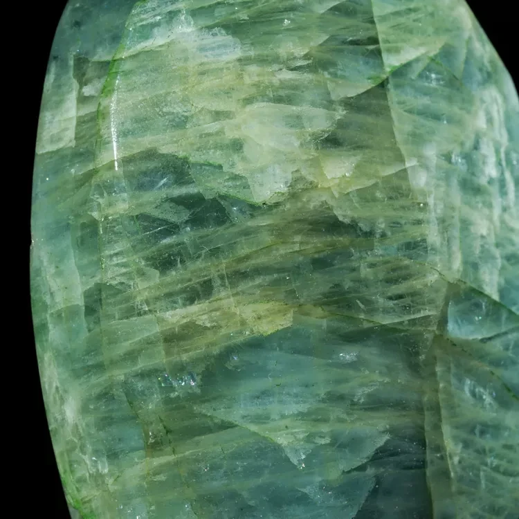 sklep-z-kamieniami-naturalnymi-mineraly (42).webp