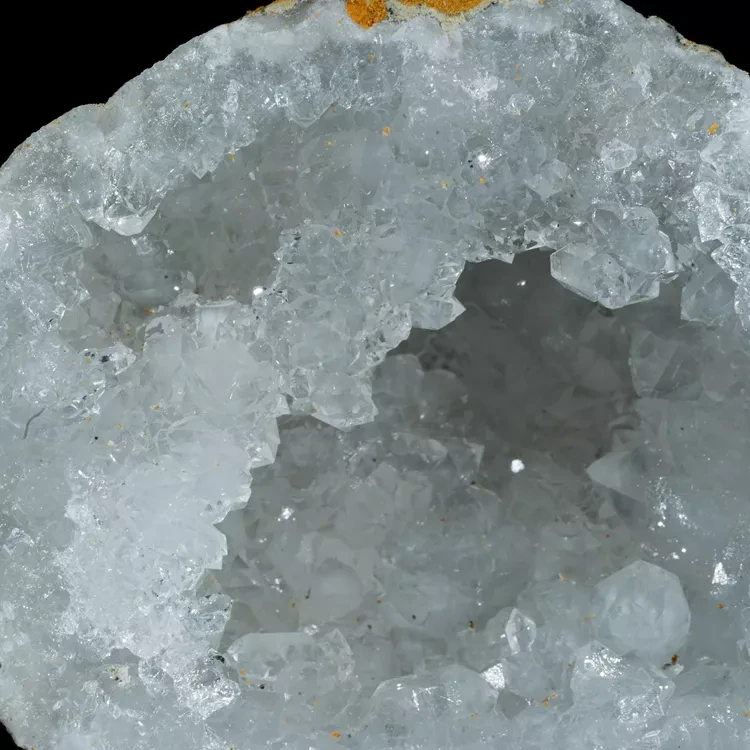 geoda-kwarcowa-z-maroka-duza-naturalna (12).webp