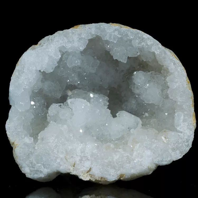geoda-kwarcowa-z-maroka-duza-naturalna (17).webp