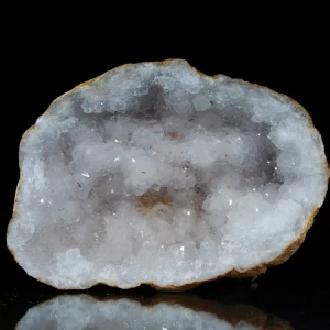 geoda-kwarcowa-z-maroka-duza-naturalna (23).webp