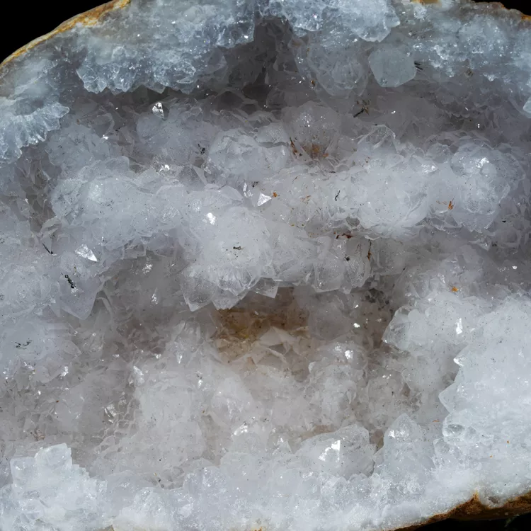 geoda-kwarcowa-z-maroka-duza-naturalna (24).webp
