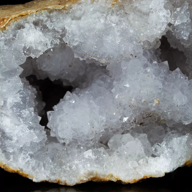 geoda-kwarcowa-z-maroka-duza-naturalna (45).webp
