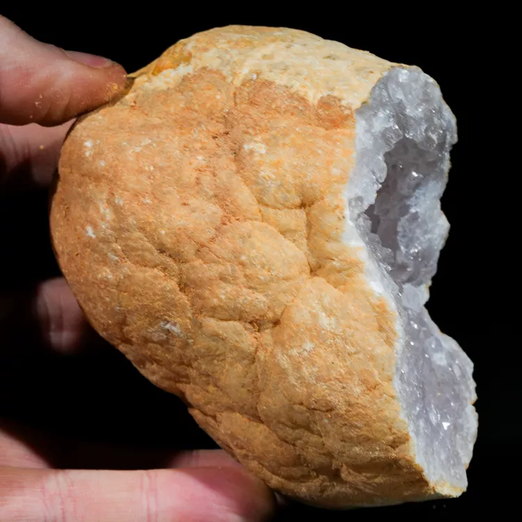 geoda-kwarcowa-z-maroka-duza-naturalna (66).webp
