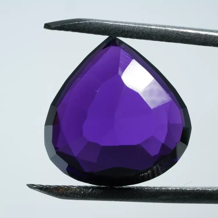 klejnoty-naturalne-z-mineralow (70).webp