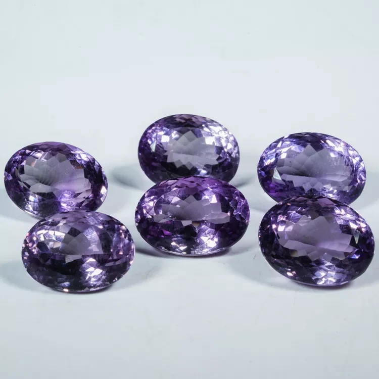 klejnoty-naturalne-z-mineralow (117).webp