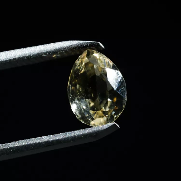 klejnoty-naturalne-z-mineralow (140).webp