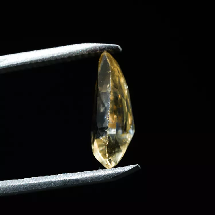 klejnoty-naturalne-z-mineralow (147).webp