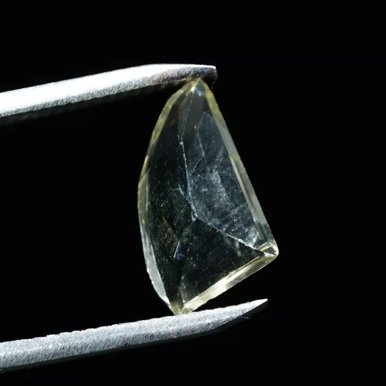 klejnoty-naturalne-z-mineralow (156).webp