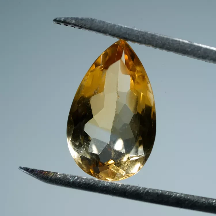 klejnoty-naturalne-z-mineralow (57).webp