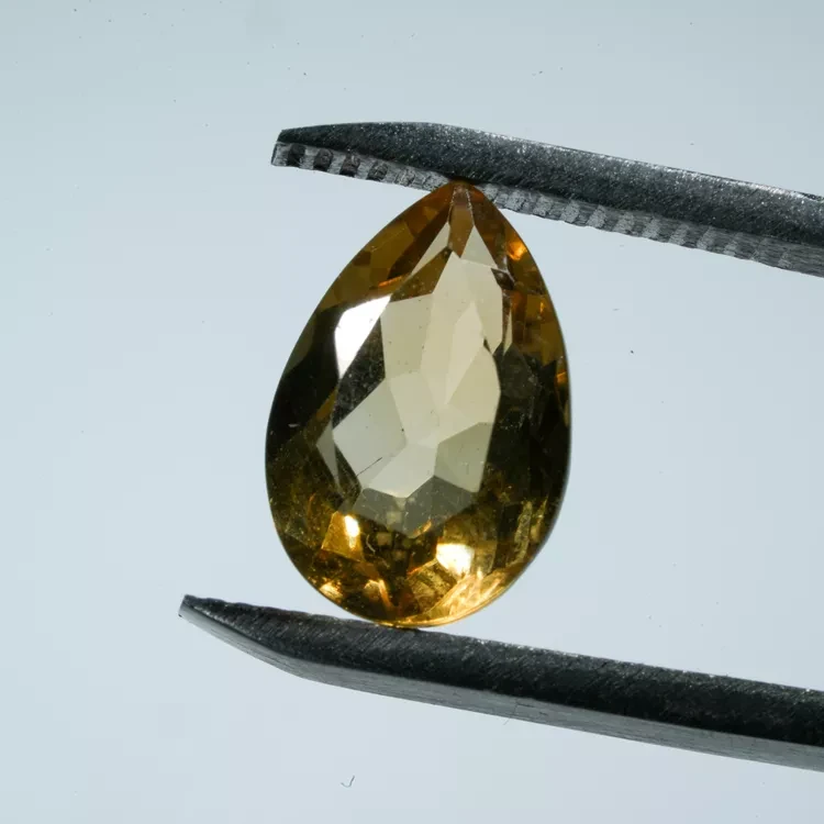 klejnoty-naturalne-z-mineralow (68).webp