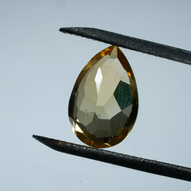 klejnoty-naturalne-z-mineralow (65).webp