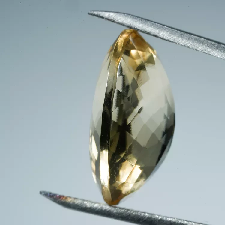 klejnoty-naturalne-z-mineralow (80).webp