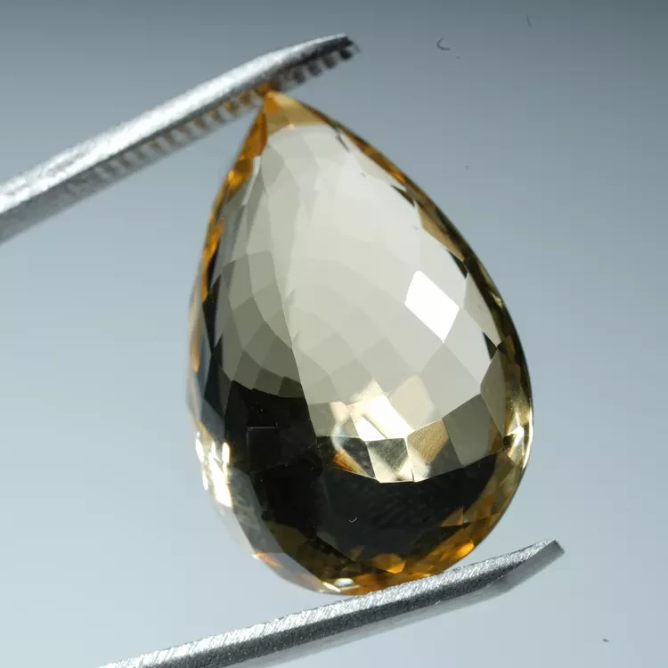 klejnoty-naturalne-z-mineralow (133).webp