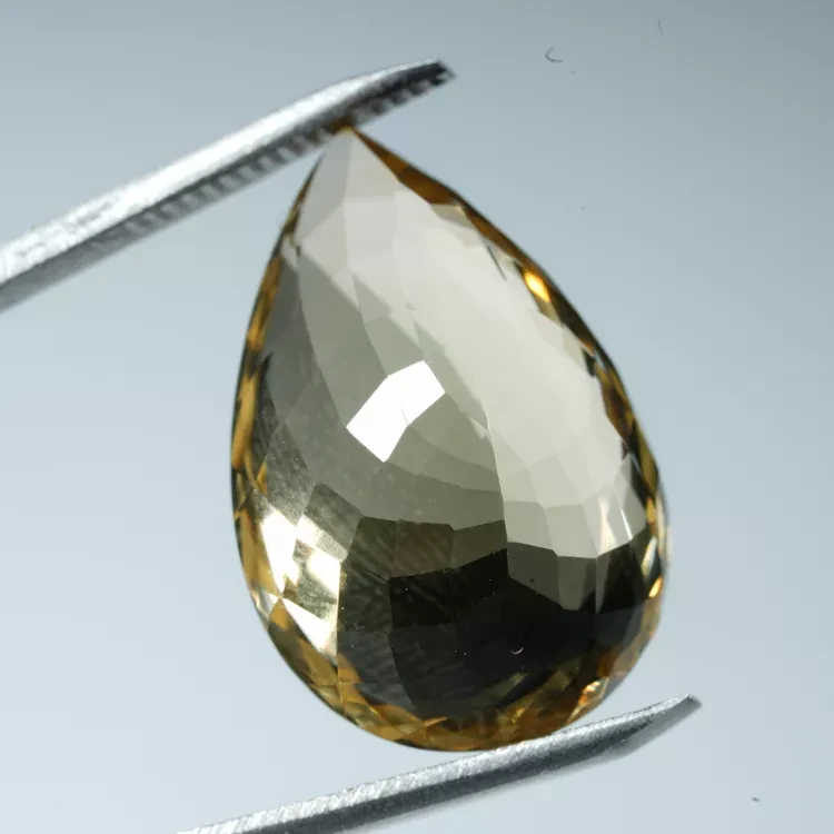 klejnoty-naturalne-z-mineralow (132).webp