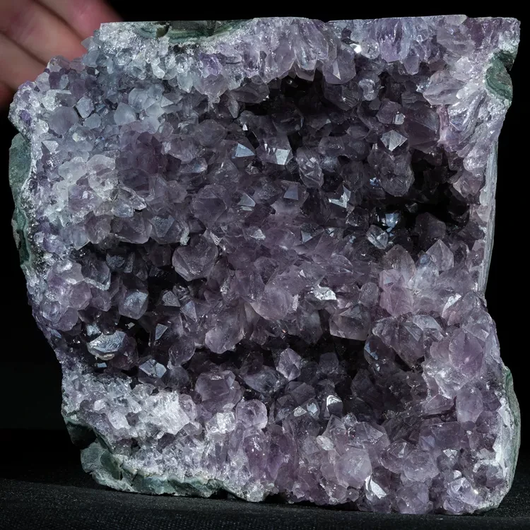 wielki-ametyst-geoda-duza-brazylia (36).webp