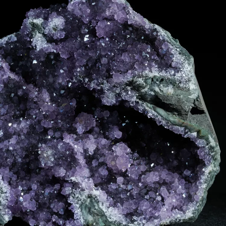 wielki-ametyst-geoda-duza-brazylia (47).webp