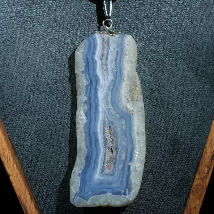 zawieszka-na-szyje-z-kamienia-naturalnego (62).webp
