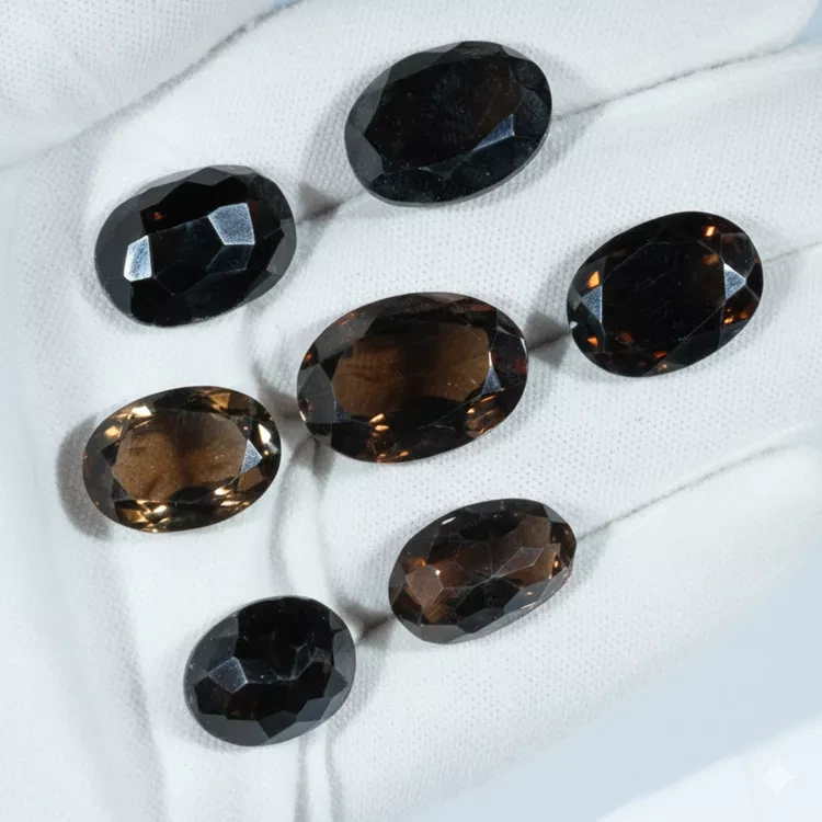 kwarc-dymny-naturalny-do-bizuterii-krysztal (1).webp