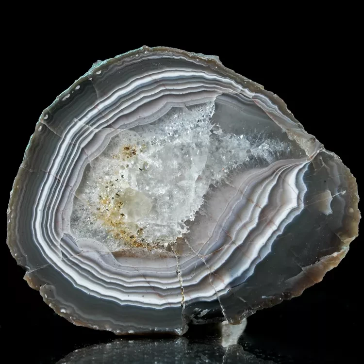 agaty-naturalne-kolekcjonerskie-kamienie (160).webp