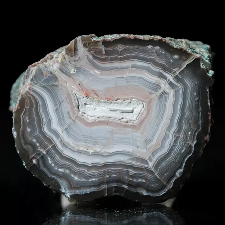 agaty-naturalne-kolekcjonerskie-kamienie (152).webp