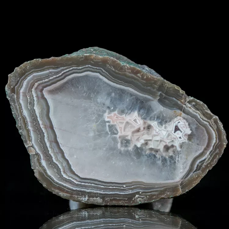 agaty-naturalne-kolekcjonerskie-kamienie (133).webp