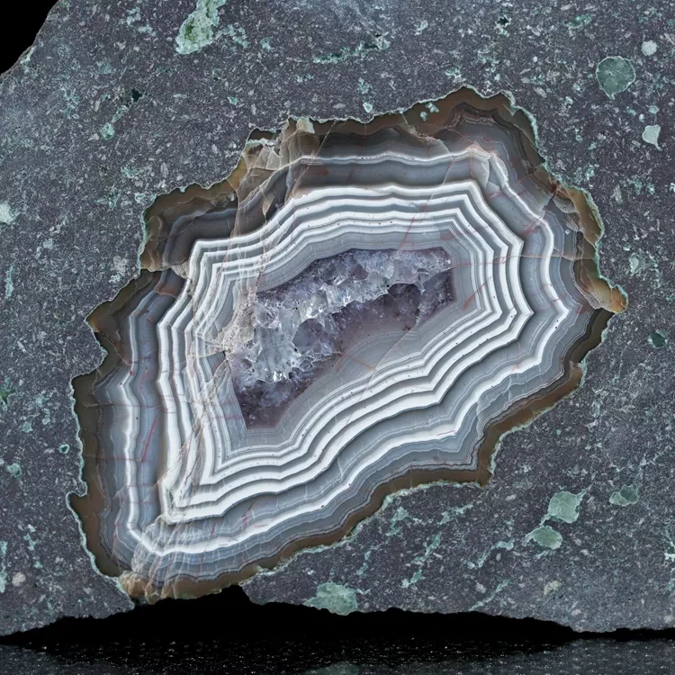 agaty-naturalne-kolekcjonerskie-kamienie (112).webp