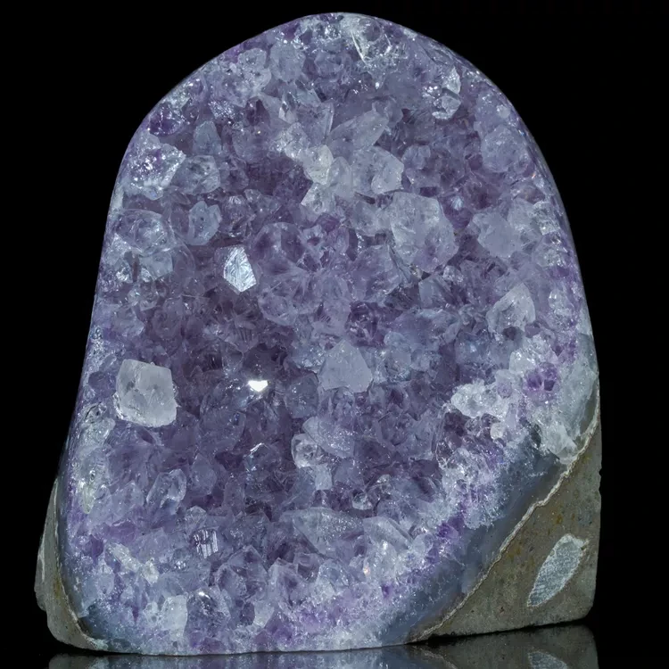 pomysl-na-prezent-ametyst-kamien (85).webp