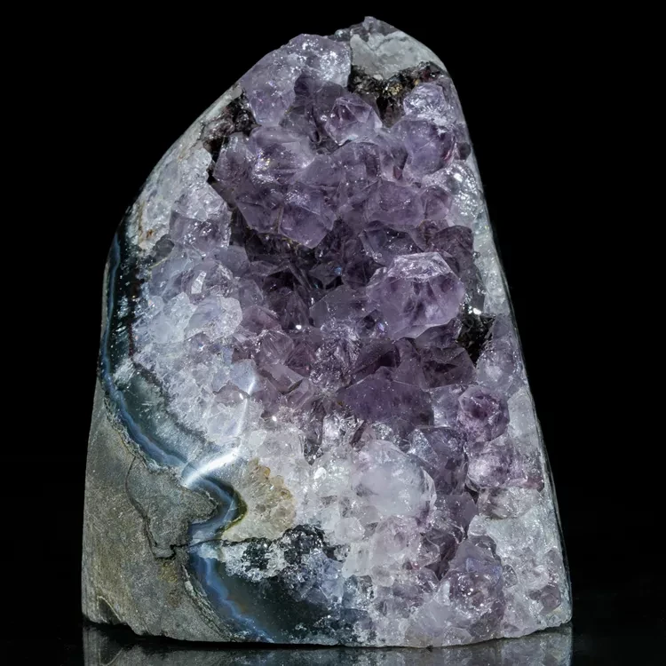 pomysl-na-prezent-ametyst-kamien (74).webp