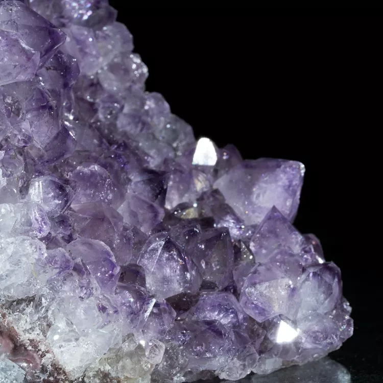 pomysl-na-prezent-ametyst-kamien (80).webp