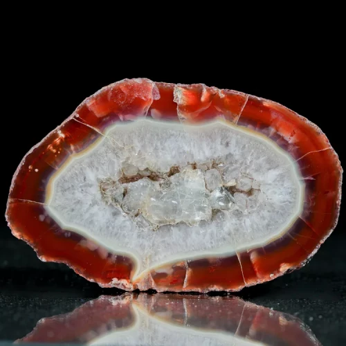 agat-z-malawi-kolorowy-kamien-naturalny (39) (Copy).webp