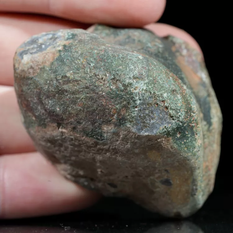 agat-z-malawi-kolorowy-kamien-naturalny (56) (Copy).webp