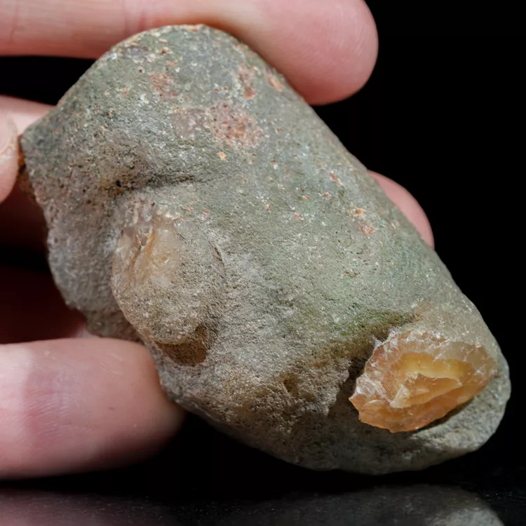 agat-z-malawi-kolorowy-kamien-naturalny (44) (Copy).webp