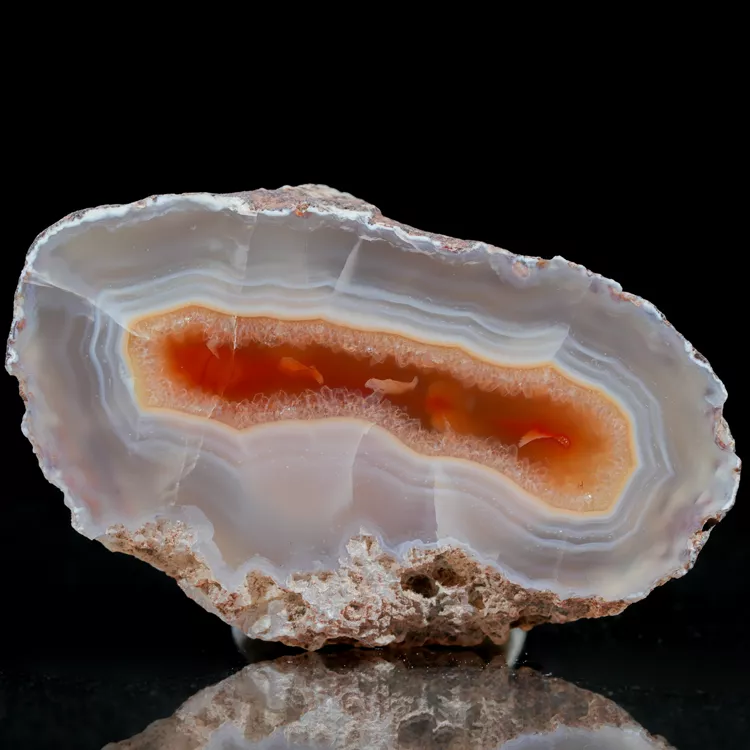 agat-z-malawi-kolorowy-kamien-naturalny (33) (Copy).webp