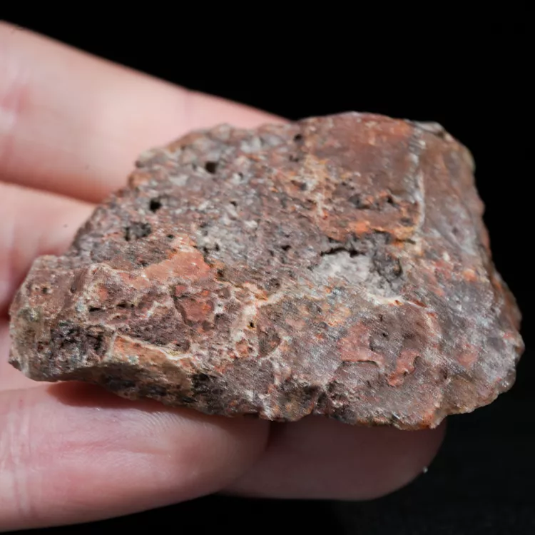 agat-z-malawi-kolorowy-kamien-naturalny (32) (Copy).webp