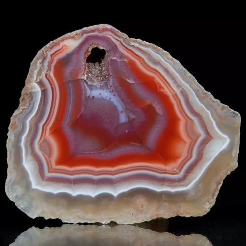 agat-z-malawi-kolorowy-kamien-naturalny (36) (Copy).webp