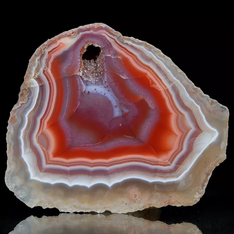 agat-z-malawi-kolorowy-kamien-naturalny (36) (Copy).webp