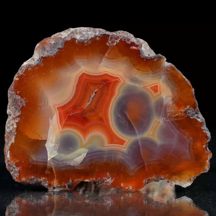 agat-z-malawi-kolorowy-kamien-naturalny (78) (Copy).webp