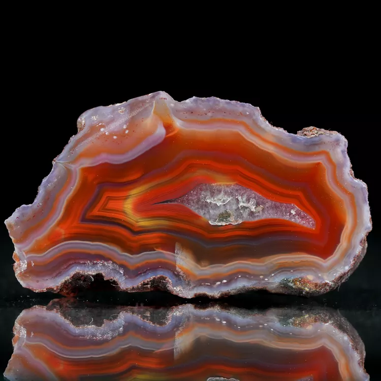 agat-z-malawi-kolorowy-kamien-naturalny (72) (Copy).webp