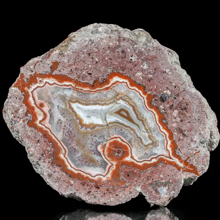 agat-z-nowego-kosciola-kamienie-polski (52) (Copy).webp