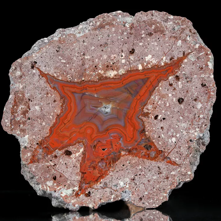 agat-z-nowego-kosciola-kamienie-polski (13) (Copy).webp