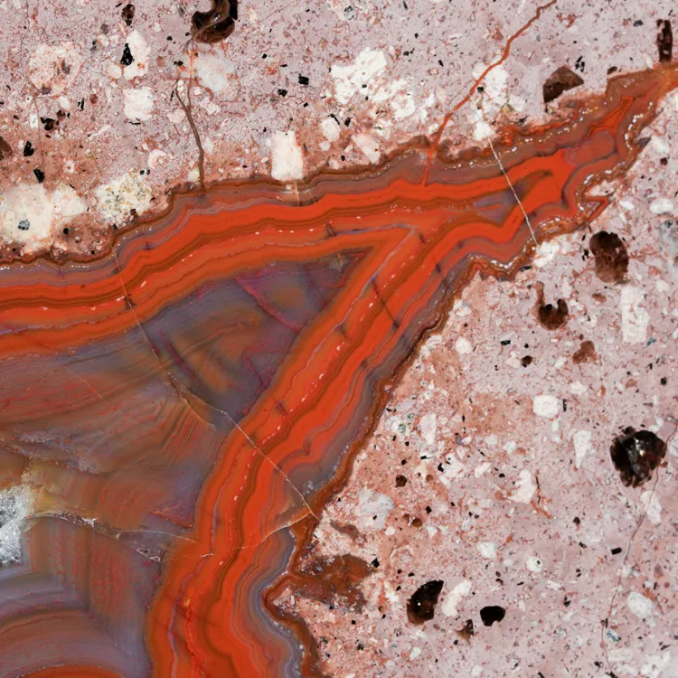 agat-z-nowego-kosciola-kamienie-polski (14) (Copy).webp