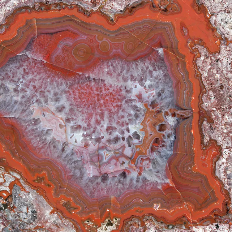 agat-z-nowego-kosciola-kamienie-polski (39) (Copy).webp