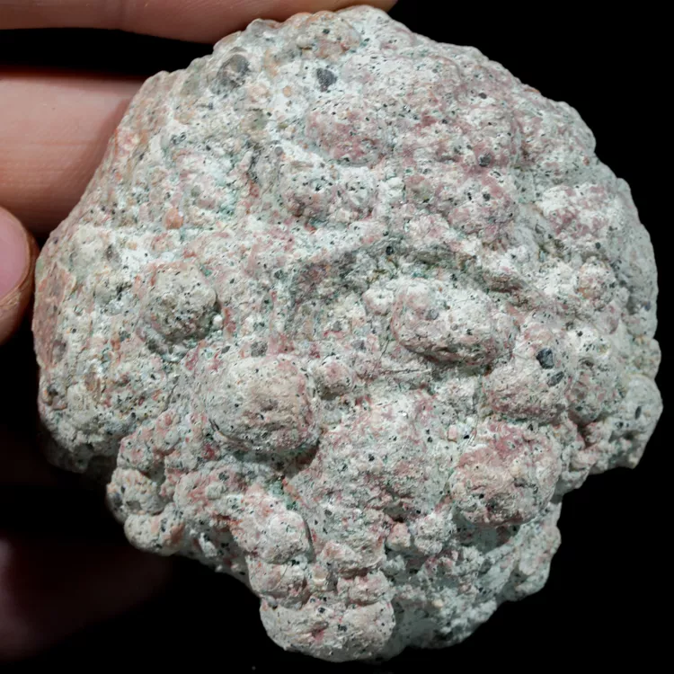 agat-z-nowego-kosciola-kamienie-polski (174) (Copy).webp