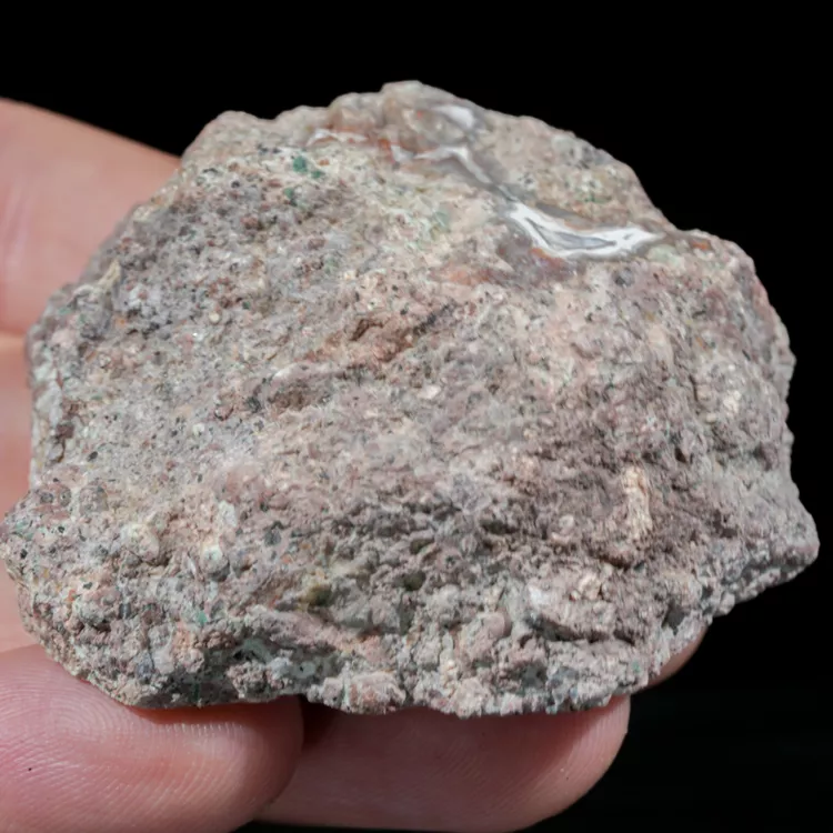 agat-z-nowego-kosciola-kamienie-polski (184) (Copy).webp