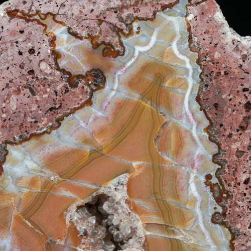 agat-z-nowego-kosciola-kamienie-polski (74) (Copy).webp