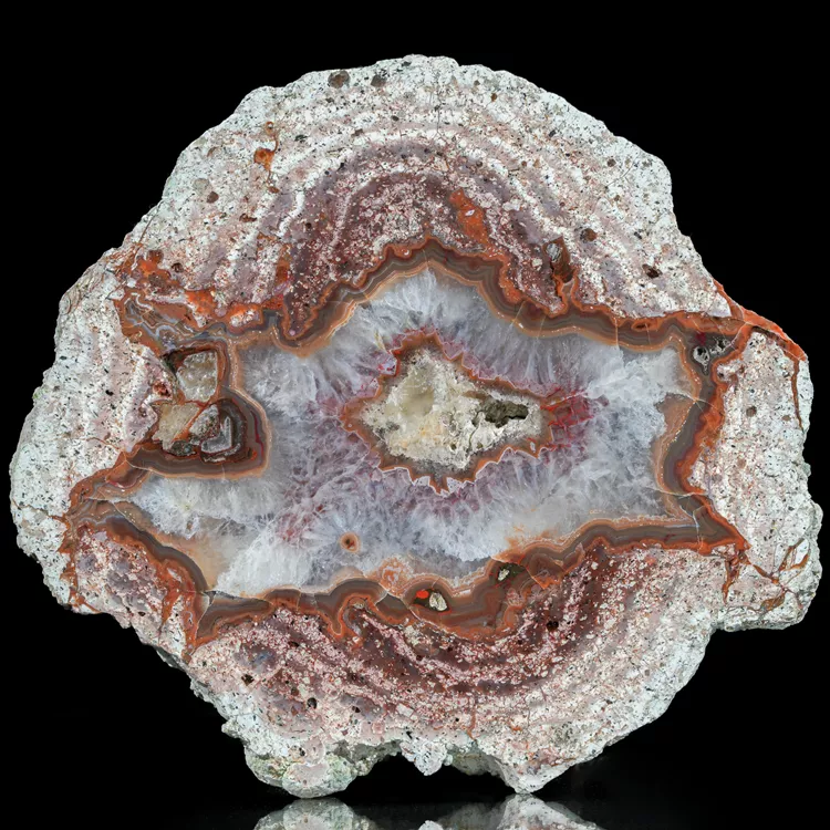 agat-z-nowego-kosciola-kamienie-polski (19) (Copy).webp