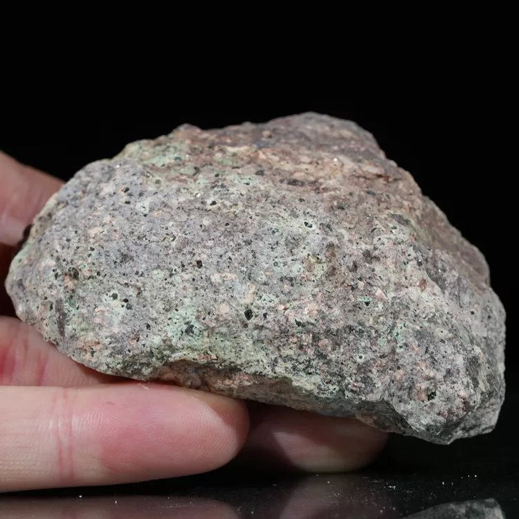 agat-z-nowego-kosciola-kamienie-polski (137) (Copy).webp