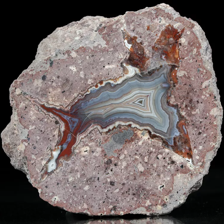 agat-z-nowego-kosciola-kamienie-polski (125) (Copy).webp