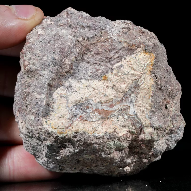 agat-z-nowego-kosciola-kamienie-polski (127) (Copy).webp