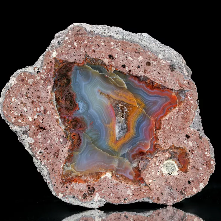 agat-z-nowego-kosciola-kamienie-polski (105) (Copy).webp